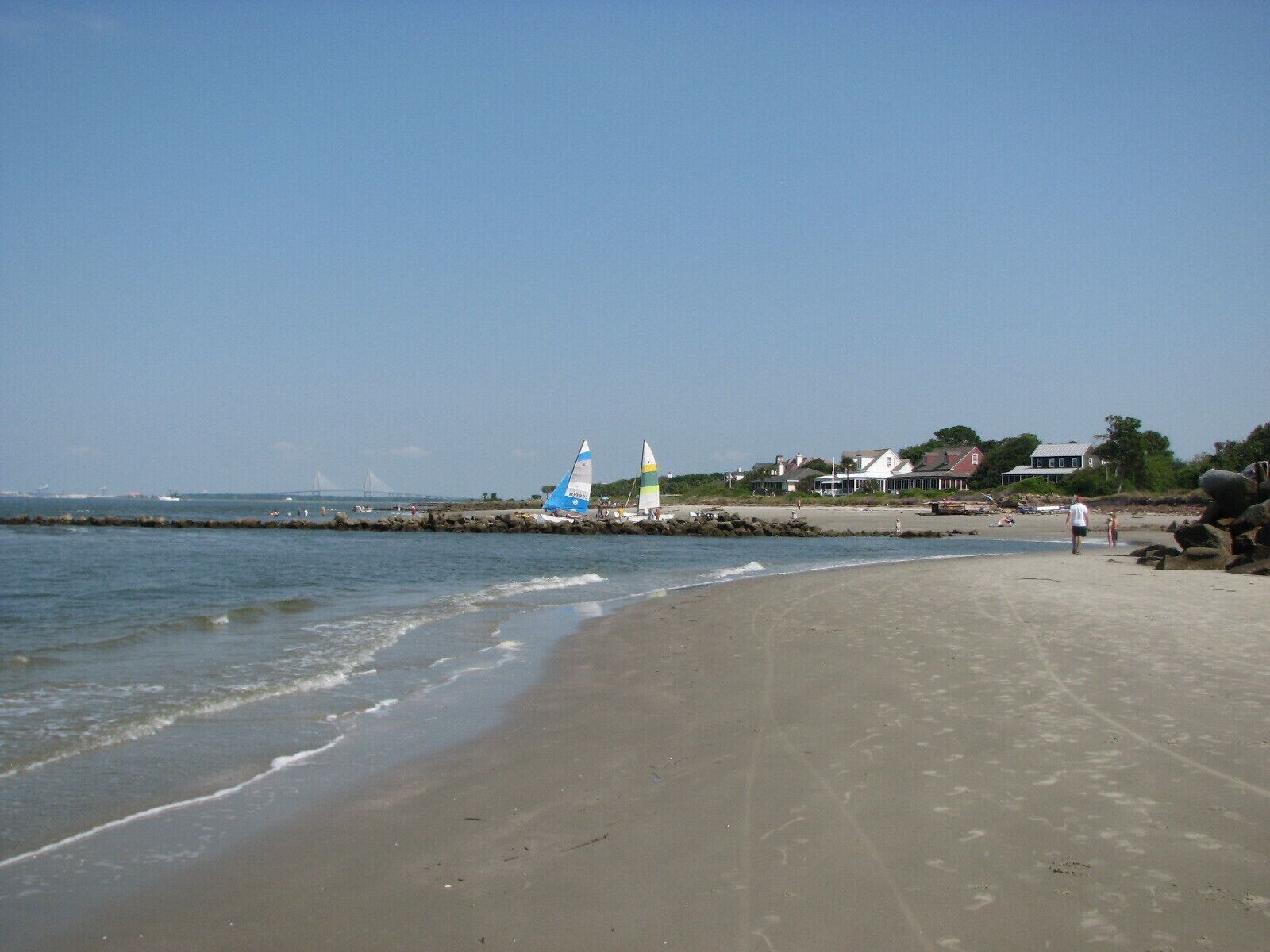 Plage, chaises longues, serviettes de plage
