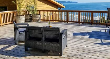 Newly renovated, immaculate ocean view home. Walking distance to the beach!
