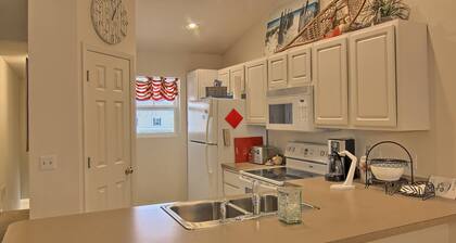 2BR suloinen Creekside-huoneisto Charlevoixissa, kävele ostoksille