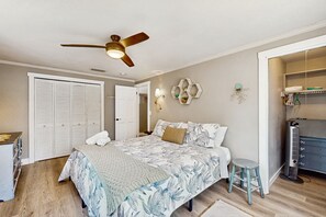 2 chambres, fer et planche à repasser, accès Internet, draps fournis