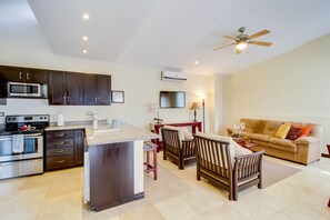 Interior - Two Condos with Pool - Walk to beach (Playas del Coco)