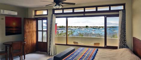 Zimmersafe, Schreibtisch, Bügeleisen/Bügelbrett, WLAN