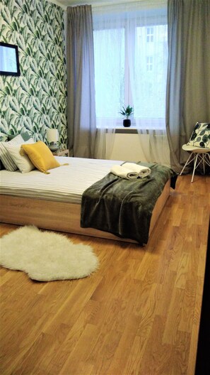Blackout curtains, soundproofing, iron/ironing board, free WiFi - Stars Apartaments Centrum (Warsaw)