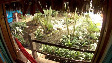 Kahden hengen huone, näköala puutarhaan | Näkymä puutarhaan