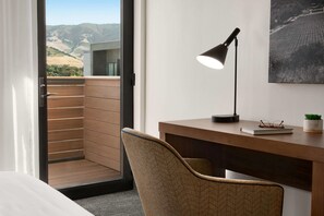Deluxe Room, 1 King Bed, Non Smoking | Premium bedding, desk, laptop workspace, iron/ironing board