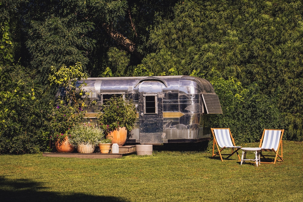 A Room at the Beach by null