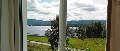 Comfort Double Room, 2 Bedrooms, Kitchen | Hypo-allergenic bedding, down comforters, individually decorated, desk