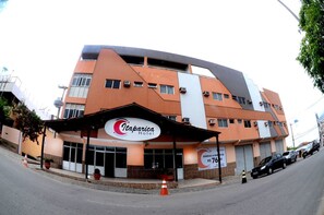 Mặt tiền nơi lưu trú