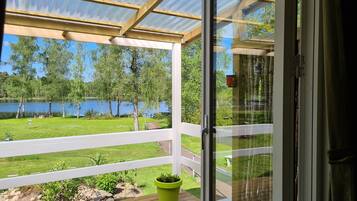 Comfort Apartment, 2 Bedrooms, Private Bathroom, Lake View | View from room