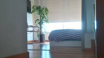 Comfort House, 2 Bedrooms, Private Bathroom | 1 bedroom, free WiFi