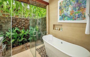 Separate bathtub and shower, deep-soaking bathtub, rainfall showerhead - The Lodge at Kukui’ula (Koloa)