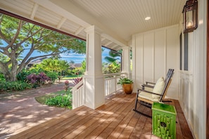 Bungalow, 3 Bedrooms, Golf View | Terrace/patio