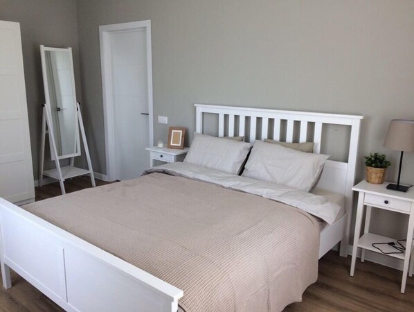 Design Condo, 2 Bedrooms, Courtyard View | 2 bedrooms, desk, iron/ironing board, free WiFi - Apartments in the center of the city (Kazan)