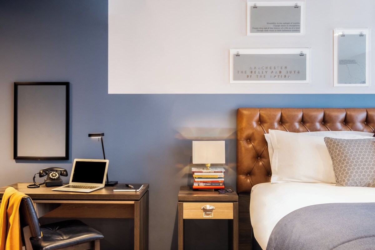 1 bedroom, in-room safe, desk, laptop workspace