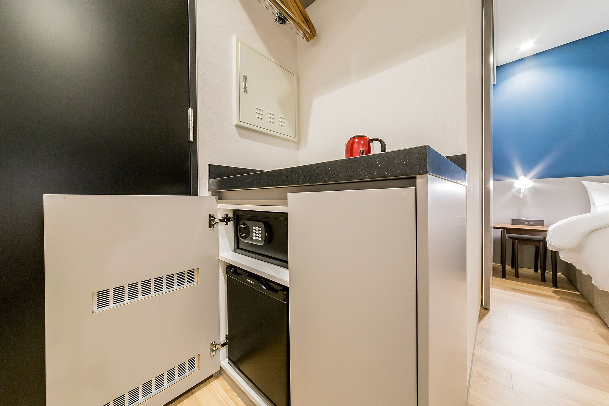 1 bedroom, premium bedding, down duvets, in-room safe