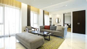 Suite Royal, lato giardino | 1 camera, biancheria da letto di alta qualità, copriletto in piuma