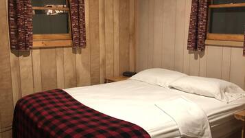 2 slaapkamers, een strijkplank/strijkijzer, gratis wifi, beddengoed