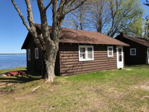 Exterior - Cabin #6 - "Wapashuwi" (Carp Lake)