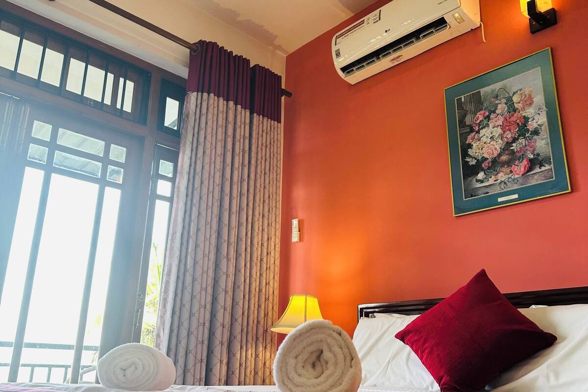 Superior Triple Room, Multiple Beds, Hill View | Desk, iron/ironing board, rollaway beds, free WiFi