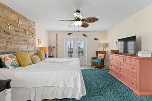 3 bedrooms, desk, iron/ironing board, free WiFi