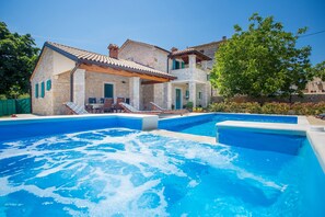 Outdoor pool, pool loungers