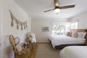 3 bedrooms, iron/ironing board, Internet, bed sheets