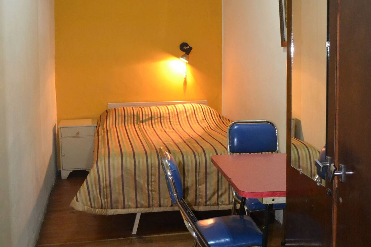 In-room safe, free WiFi