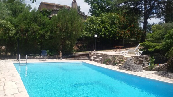 Piscine extérieure