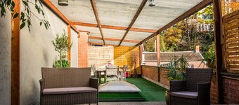 3-star city gîte for 7 to 9 people in the Ourthe valley.