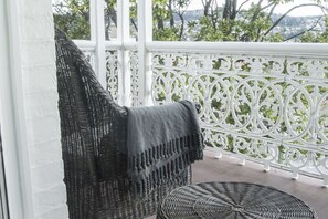 Deluxe-Suite, 1 Queen-Bett | Terrasse/Patio