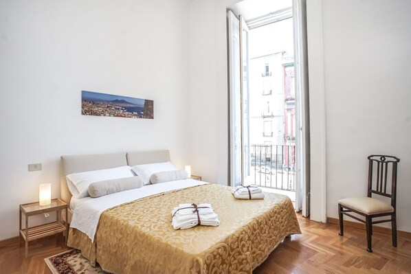 2 bedrooms, soundproofing, iron/ironing board, travel crib