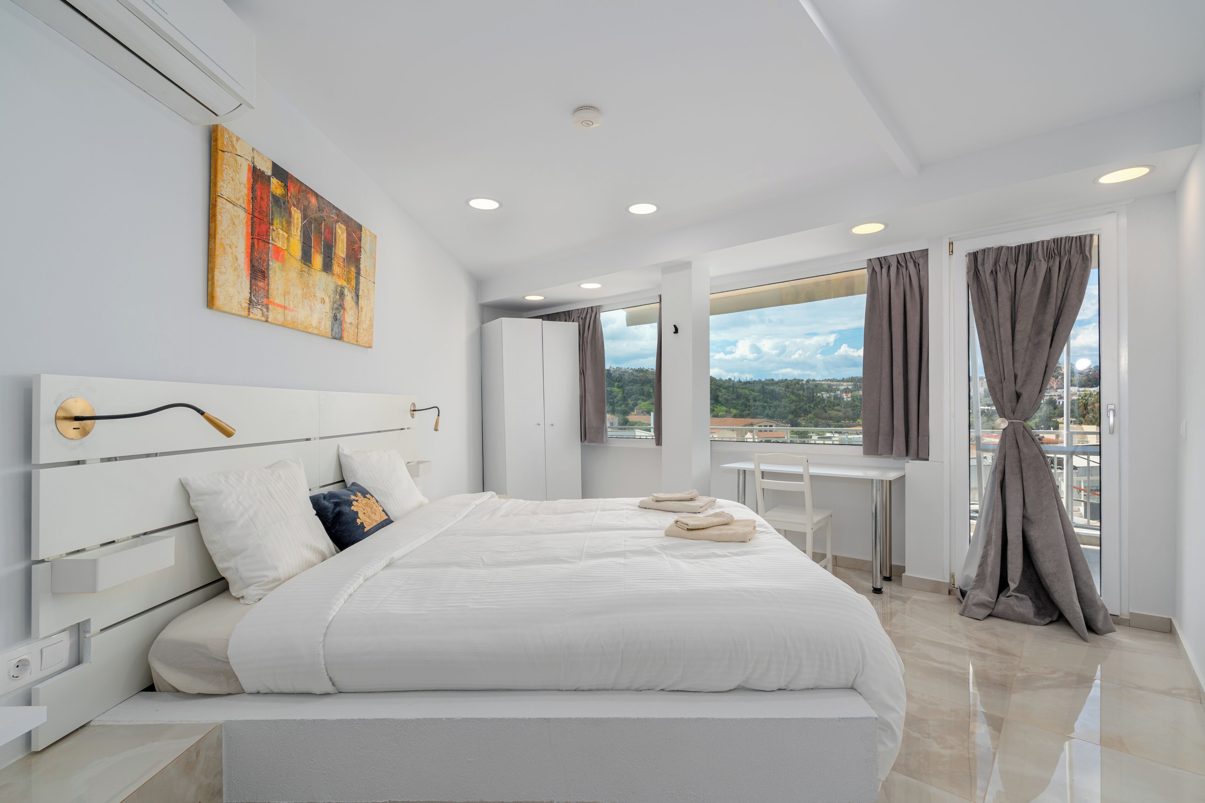 2 chambres, bureau, fer et planche à repasser, Wi-Fi gratuit