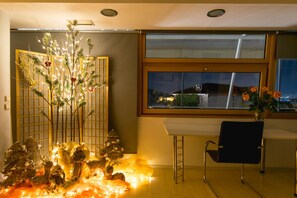 Interior - Urban Loft with balcony across the Acropolis! (Athina)