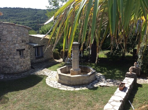 LUBERON FORMER SHEEPFOLD 19 th