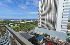 Standard Condo, 1 Queen Bed with Sofa bed, Non Smoking, Ocean View | Beach/ocean view - Home Sweet Home at Manila Bay (Pasay)