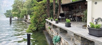 Direct on Lugano Lake: Take a Swim from your Villa - Cottage for 4 people in Riva San Vitale