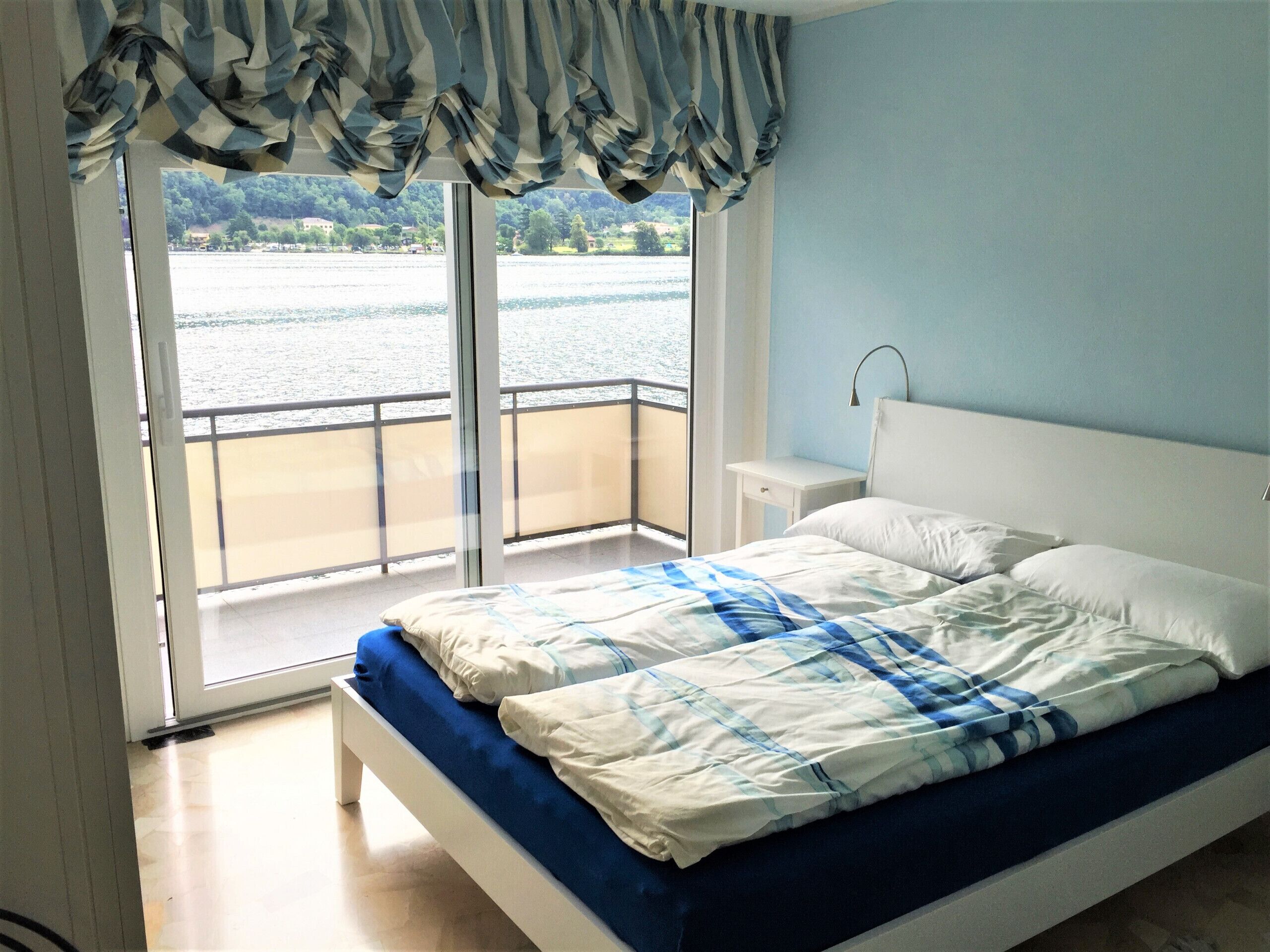 2 bedrooms, iron/ironing board, Internet, bed sheets