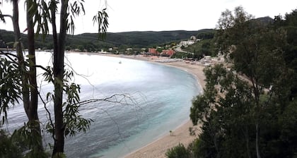 huvila anthousa erinomaisella näköalalla