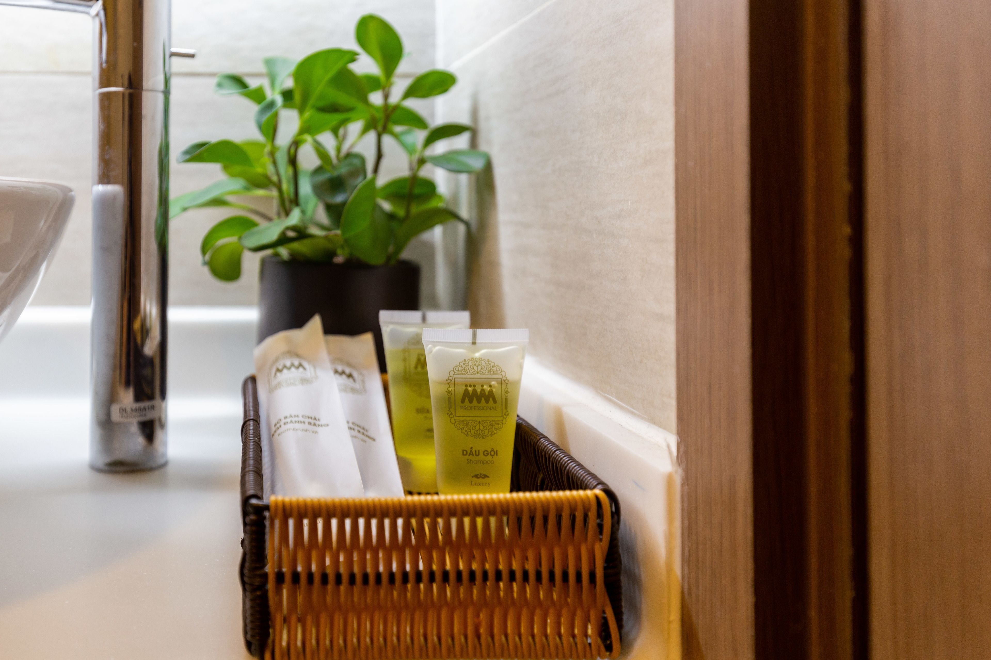 shower, rainfall showerhead, designer toiletries, hair dryer