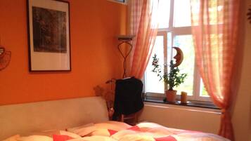 4 Schlafzimmer, Schreibtisch, Bügeleisen/Bügelbrett, WLAN