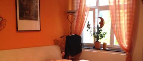 4 Schlafzimmer, Schreibtisch, Bügeleisen/Bügelbrett, WLAN