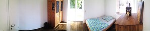 4 habitaciones, escritorio, tabla de planchar con plancha y wifi 