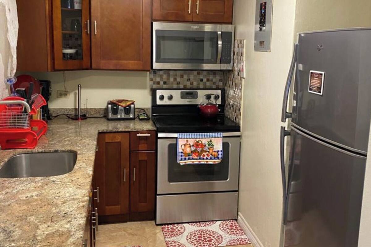 family apartment, multiple beds, non smoking | private kitchen | fridge, stovetop, coffee/tea maker, toaster
