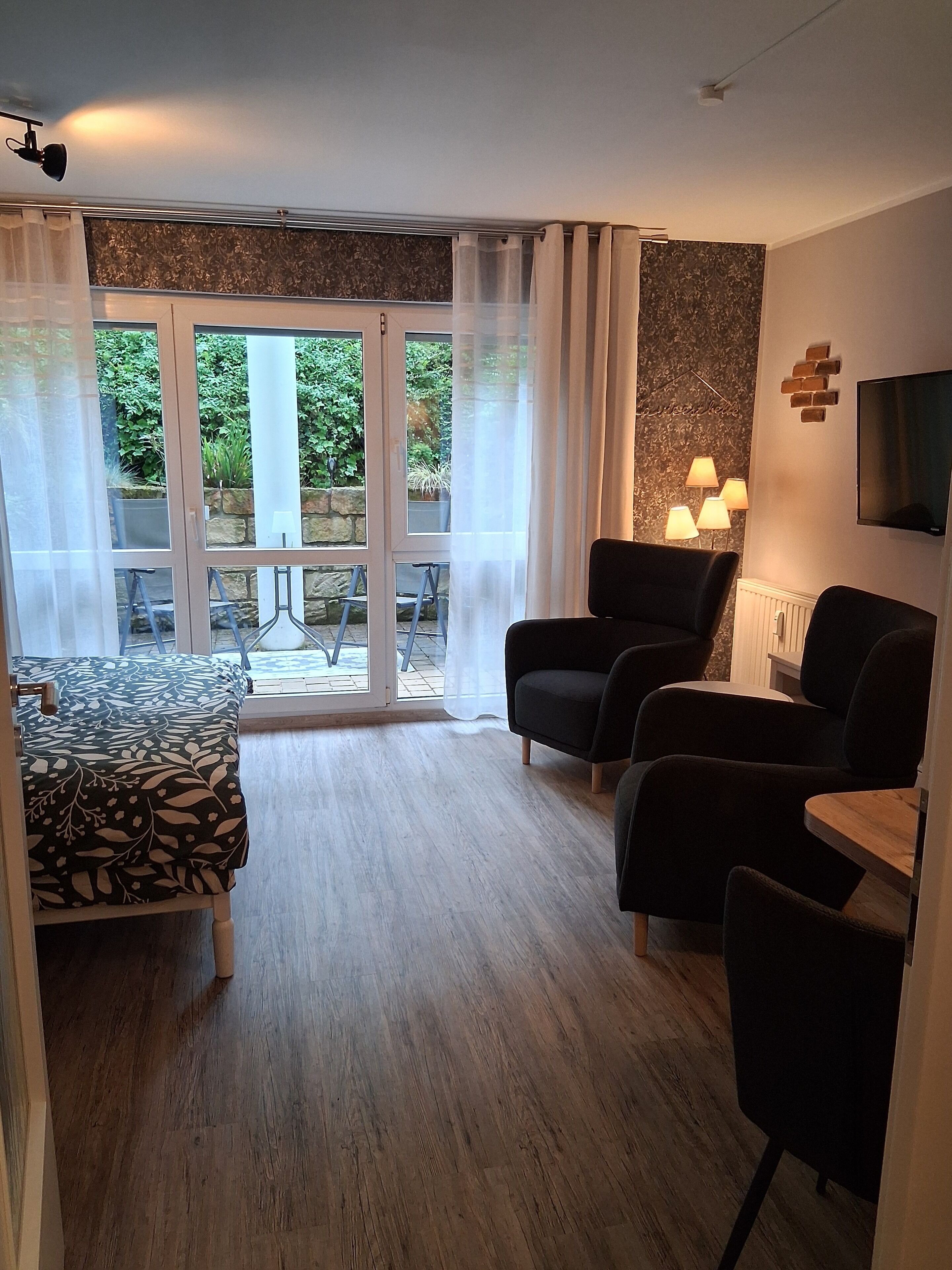 Televisie, boeken en een stereo