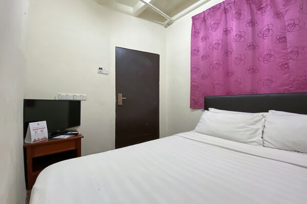 Economy Double Room, Shared Bathroom | Free WiFi