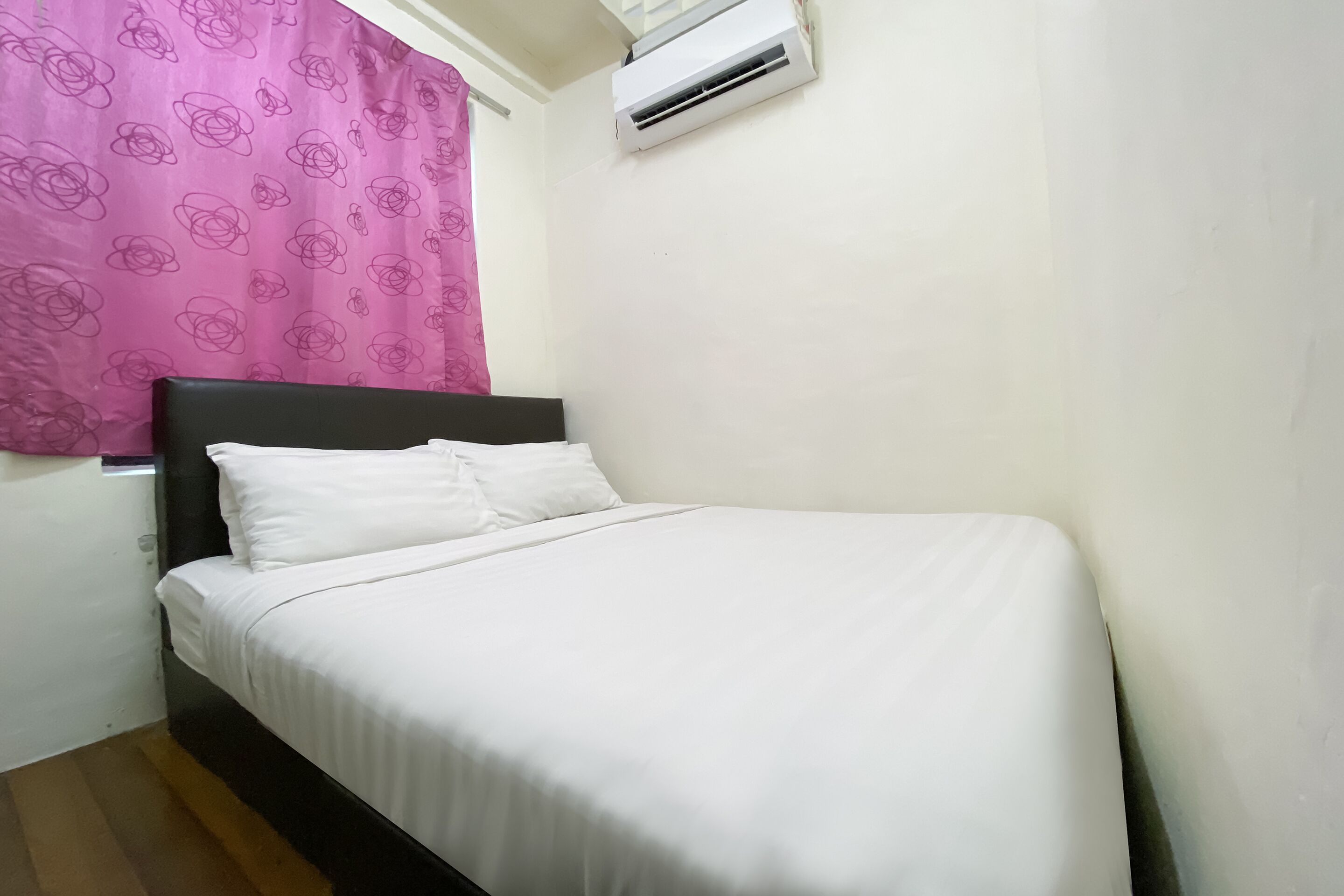 Economy Double Room, Shared Bathroom | Free WiFi