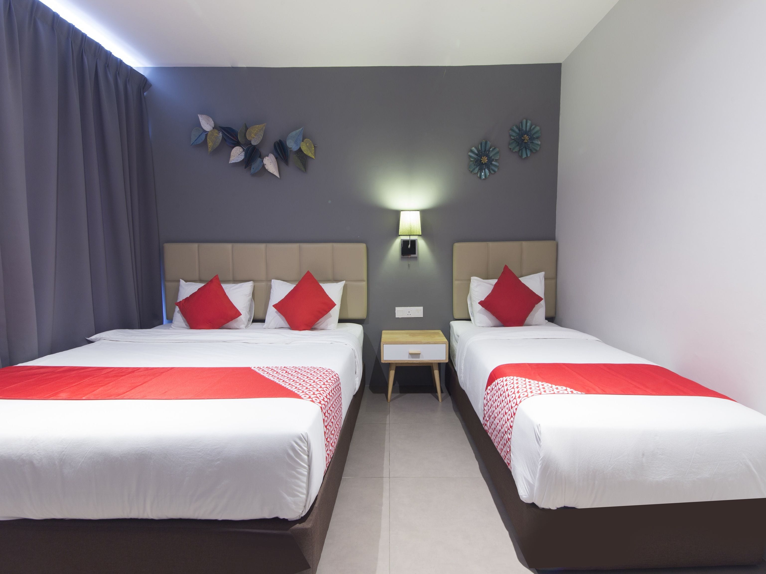 superior suite | free wifi, bed sheets