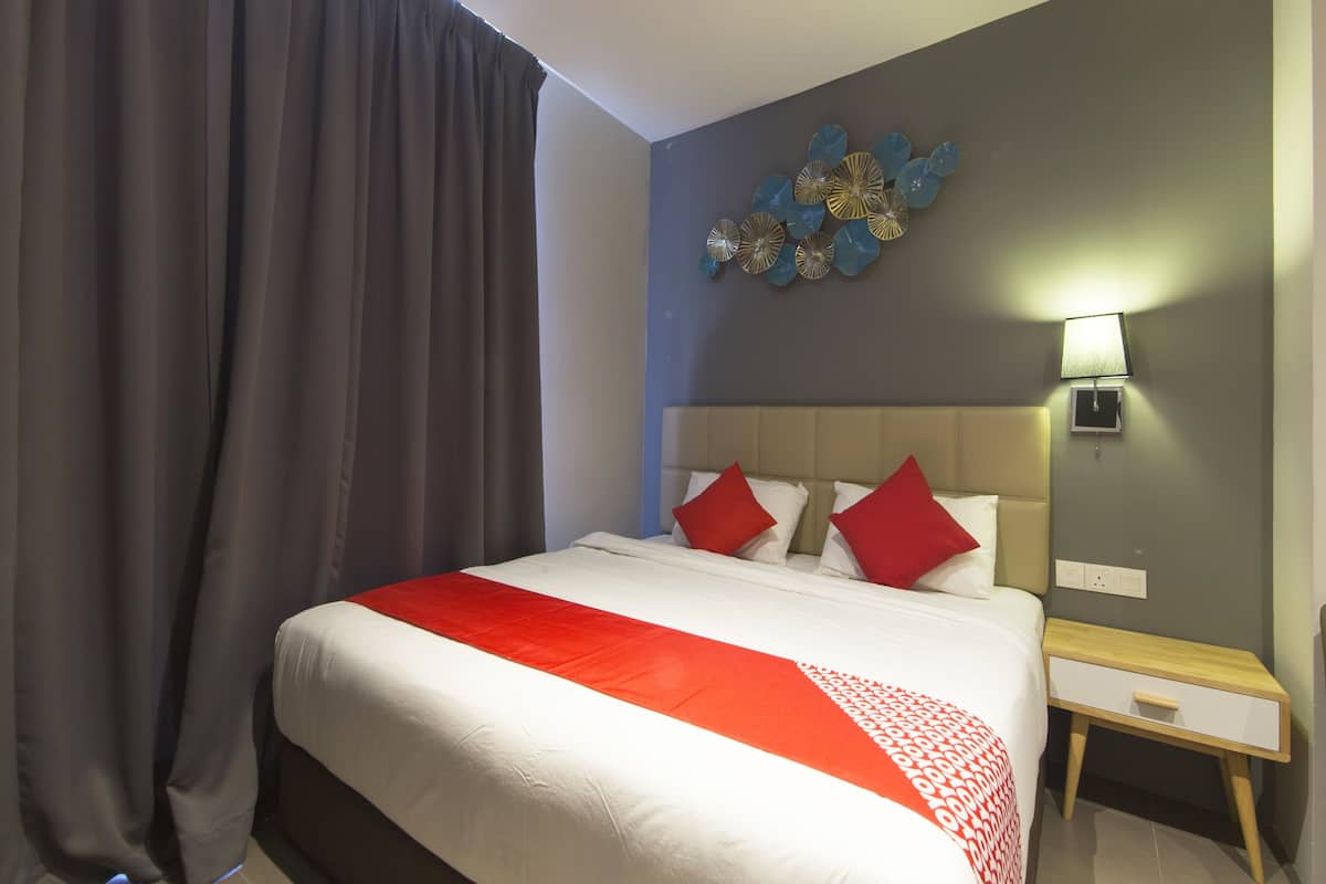 Premium Double Room, 1 King Bed | 1 bedroom, free WiFi, bed sheets