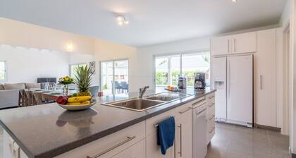 Villa Wild Blue (4 bedrooms)