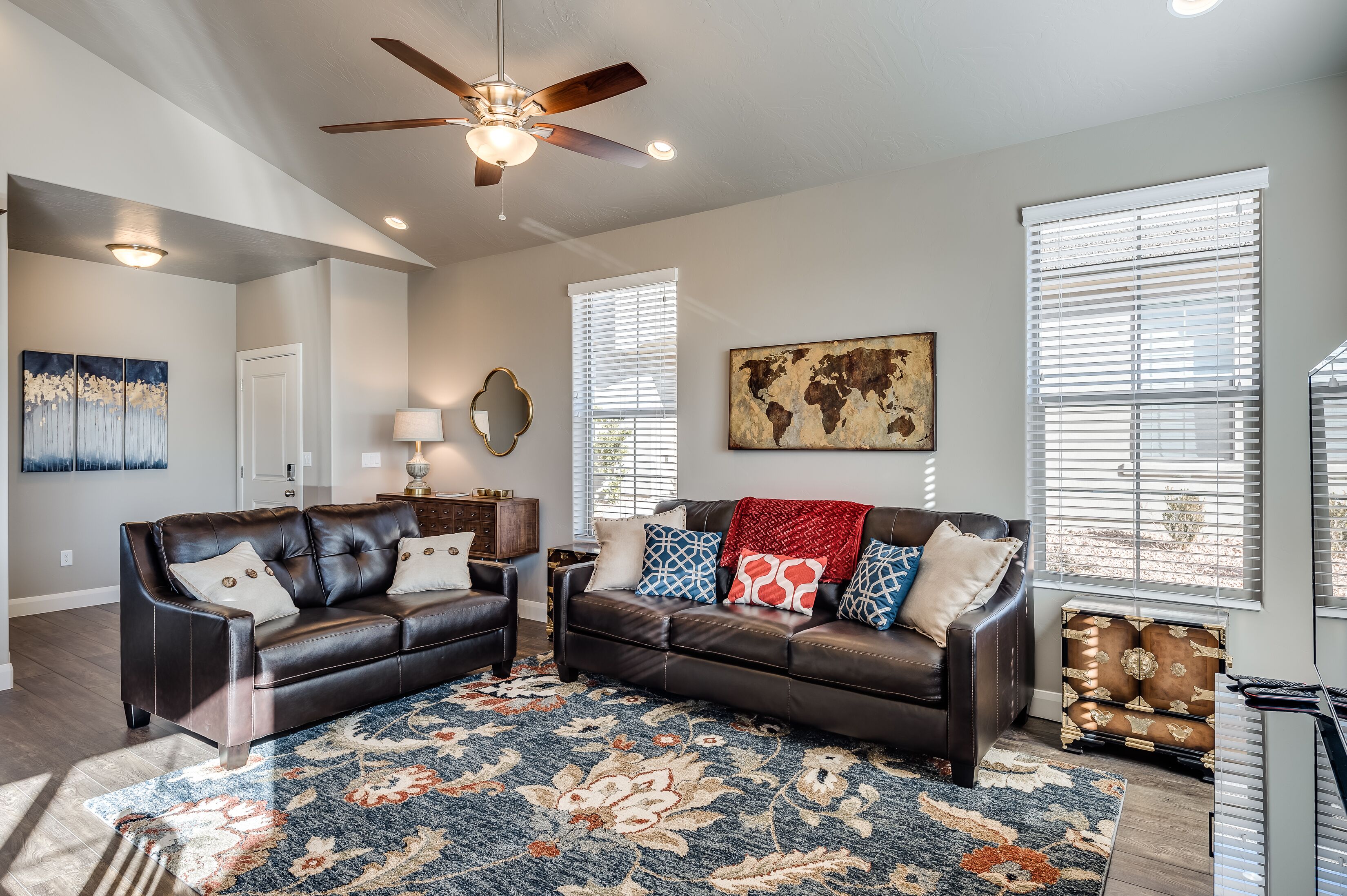 Park Place FULLY EQUIPPED KITCHEN, Community Pool